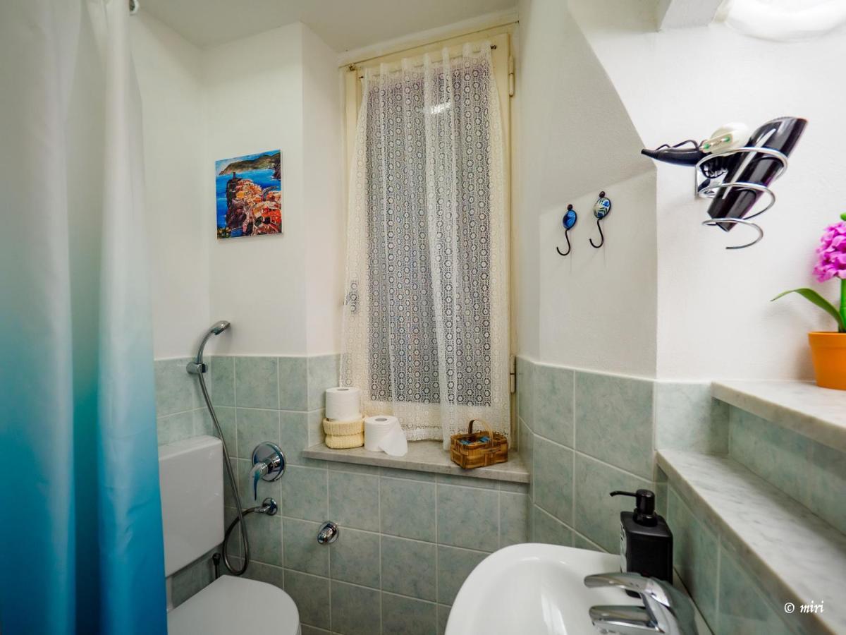 Carmelina Room Вернацца Екстер'єр фото